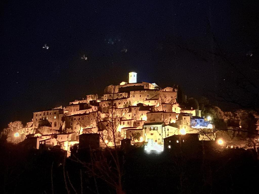 Alloggio Turistico Luigina Morro Reatino Bagian luar foto